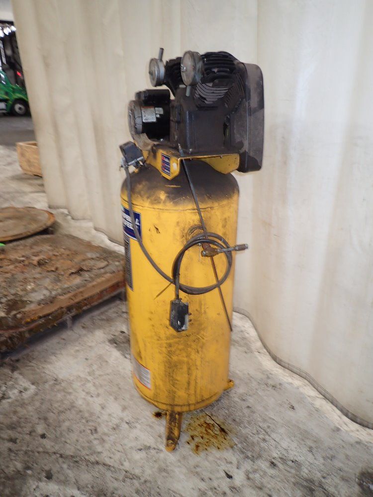 Cambell Housefeld Air Compressor