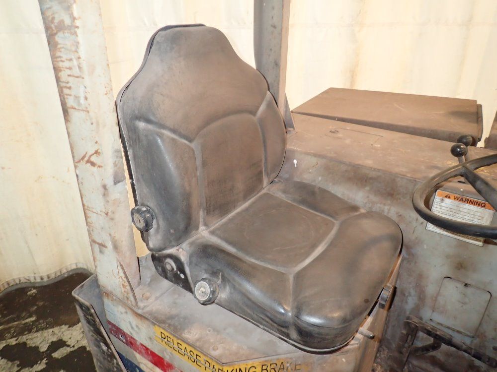 Clarke American Lincoln Electric Floor Sweeper