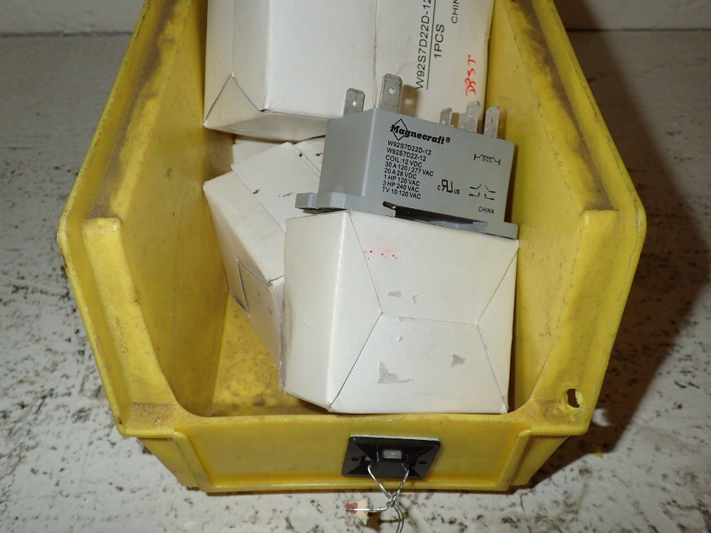 Magnecraft Flange Mounts/din Rails