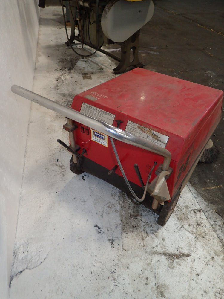 Factory Cat Floor Sweeper