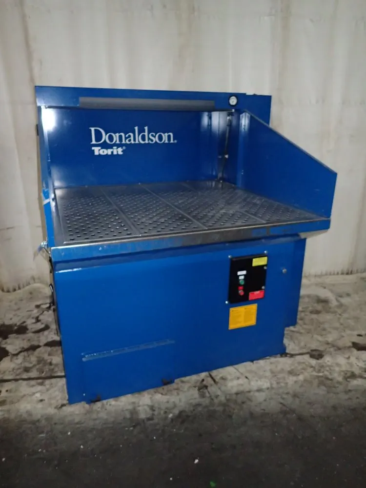Donaldson Torit Downdraft Table