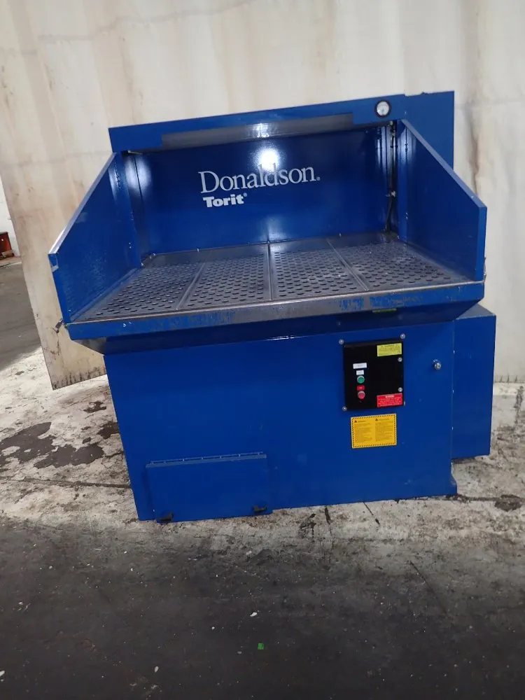 Donaldson Torit Downdraft Table