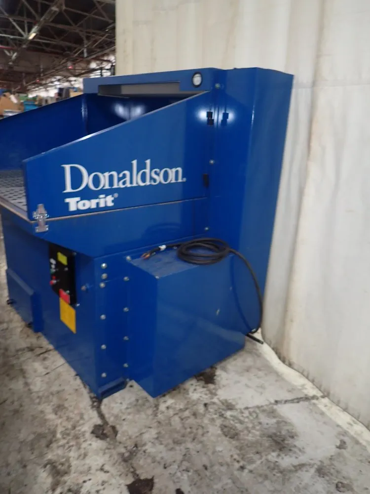Donaldson Torit Downdraft Table