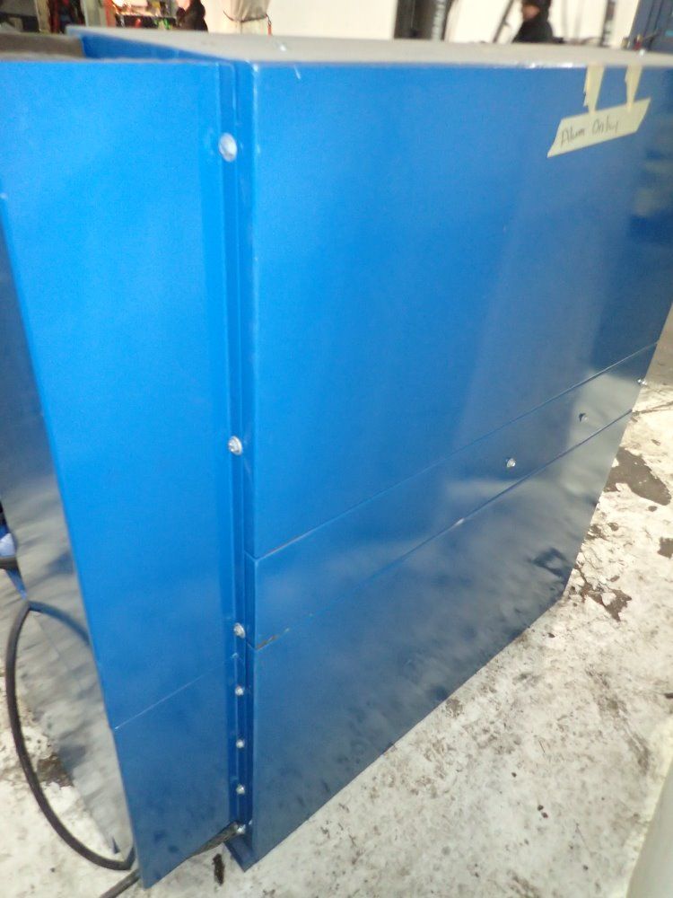 Donaldson Torit Downdraft Table