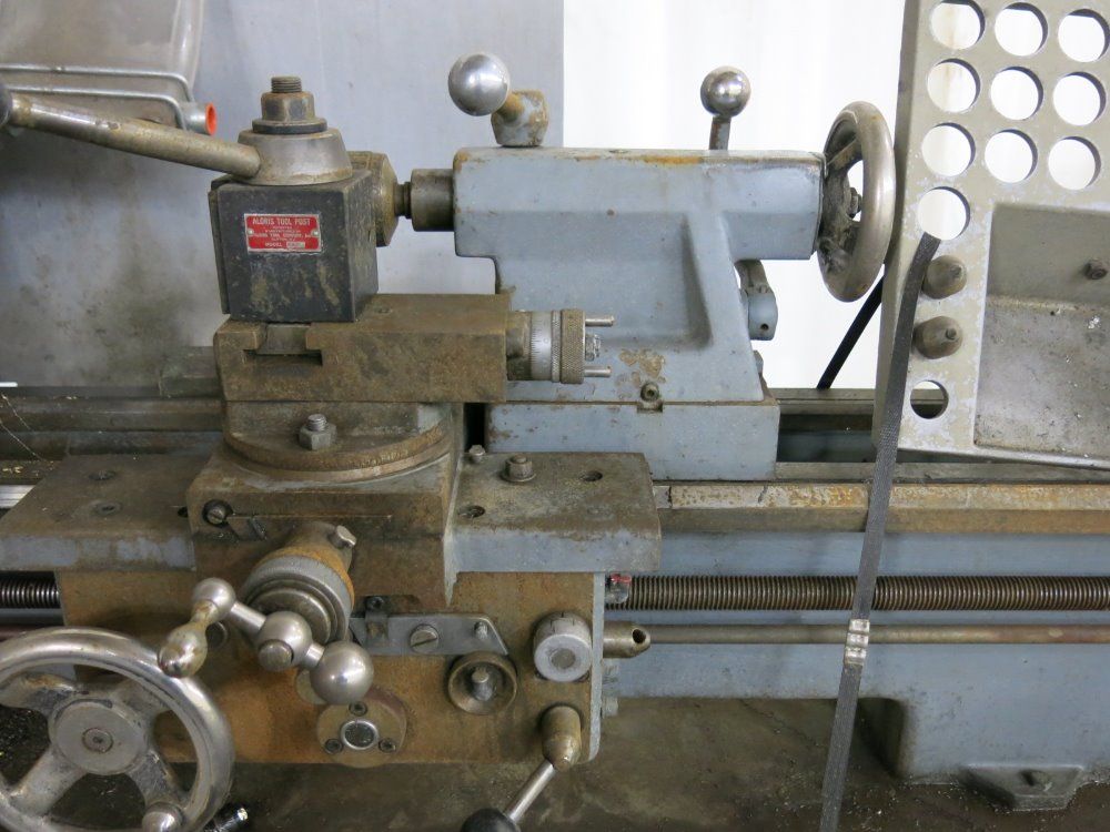 Standard Modern Lathe