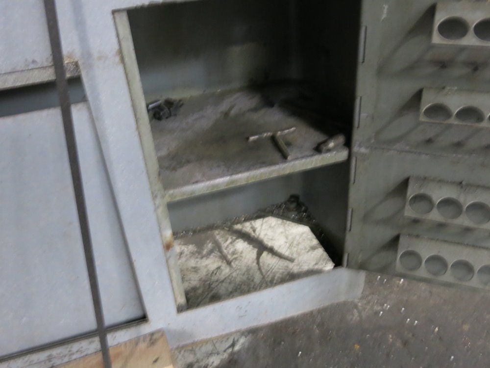 Standard Modern Lathe