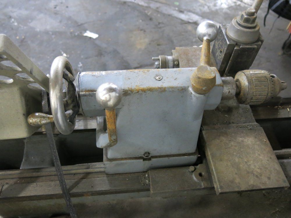 Standard Modern Lathe