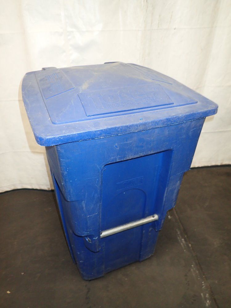 Toter Plastic Portable Recycling Bin