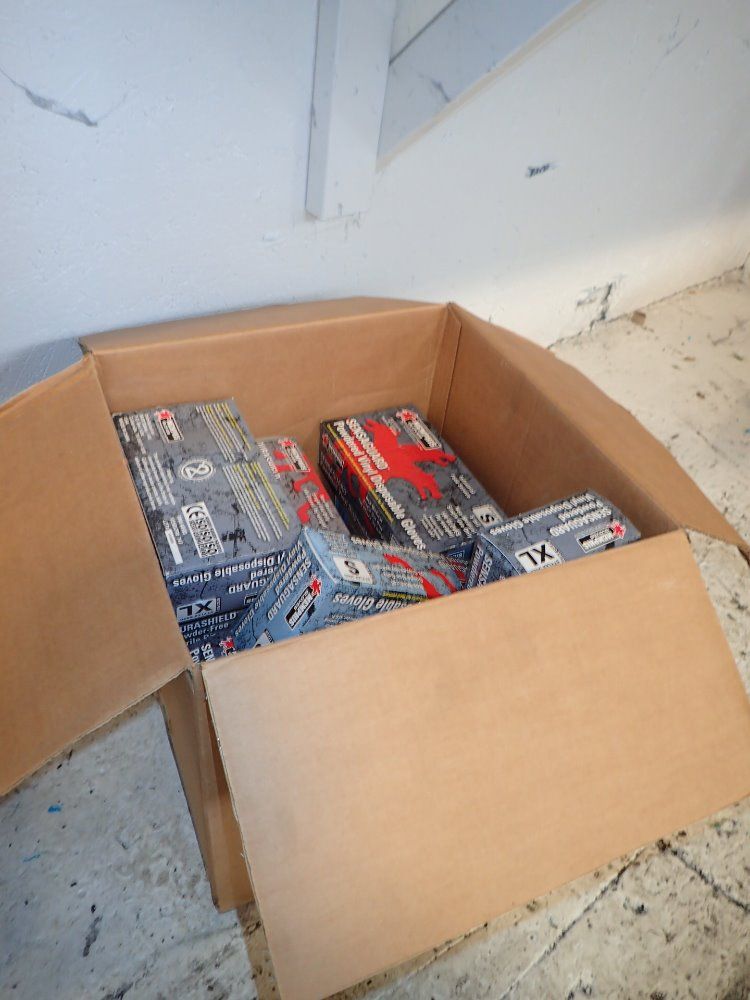 Memphis Nitrile / Vinyl Gloves