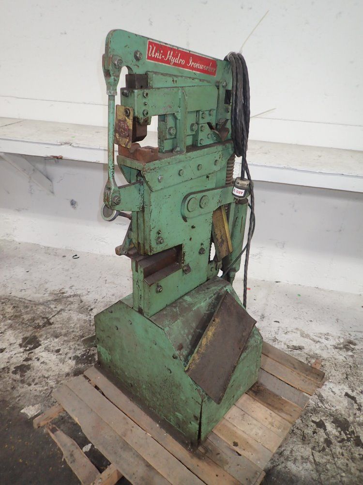 Uni - Hyrdo Iron Worker