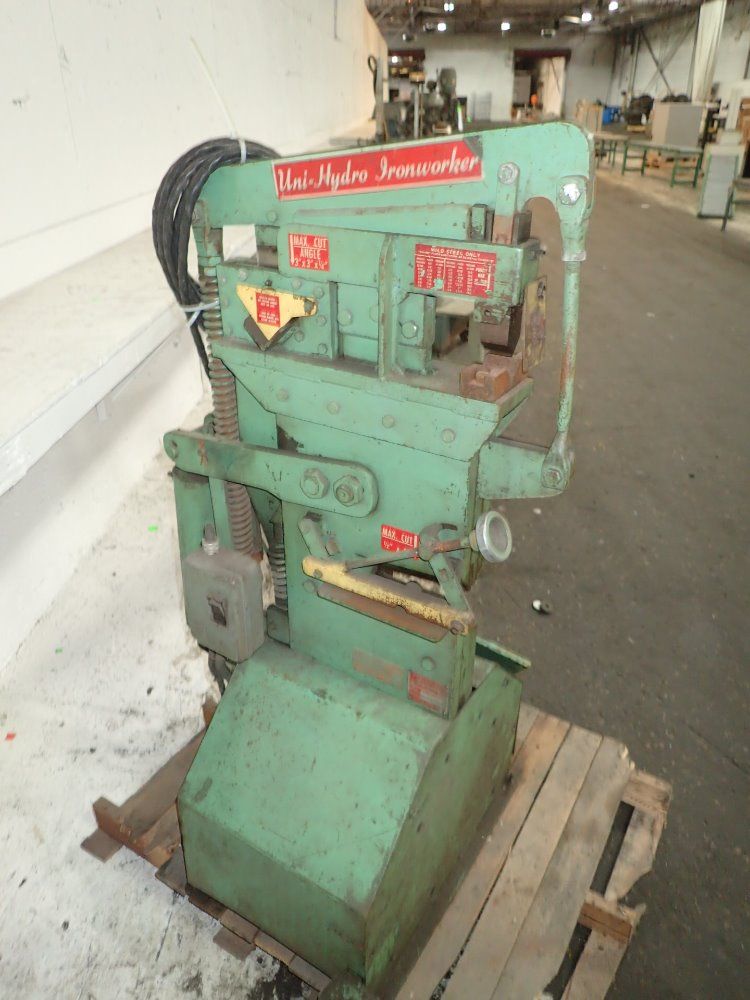 Uni - Hyrdo Iron Worker