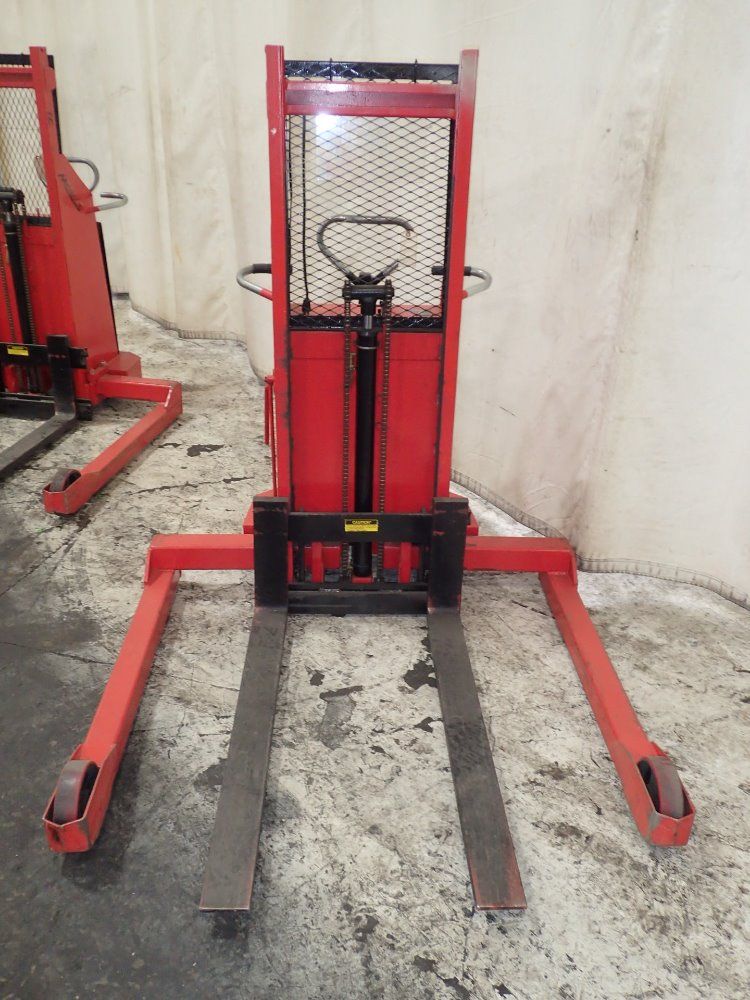 Mobile Pallet Straddle Lift