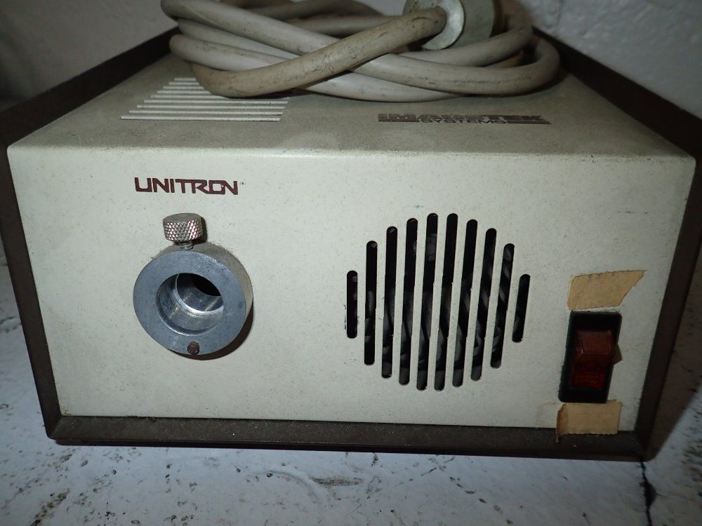Unitron Light Source