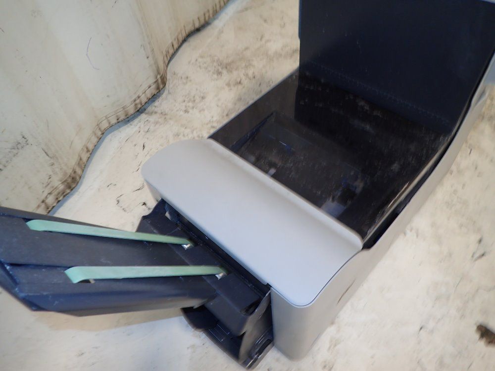 Neopost Electric Mail Folder