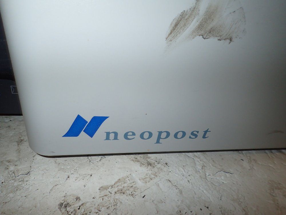 Neopost Electric Mail Folder