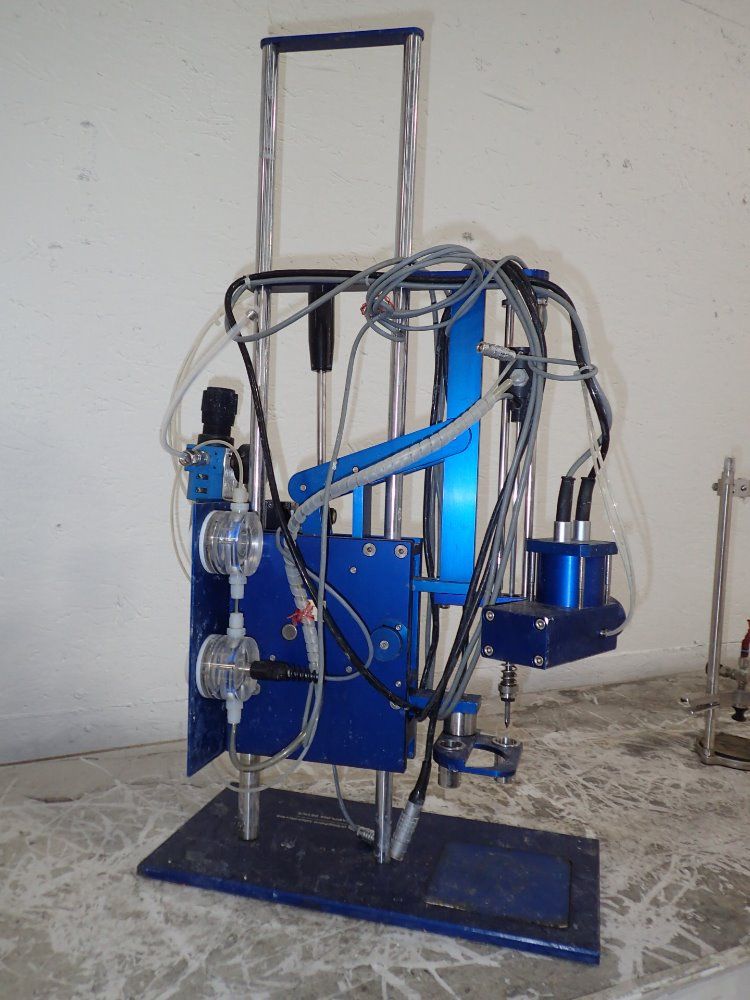 Orbisphere Sampling Device