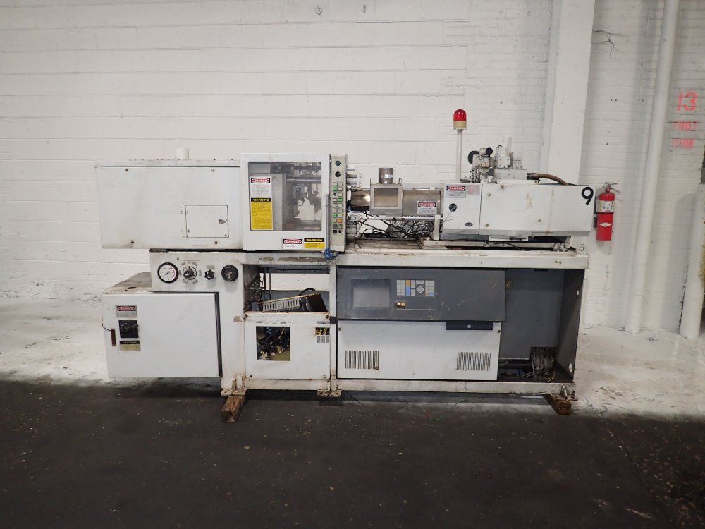 Sumitomo Injection Molder