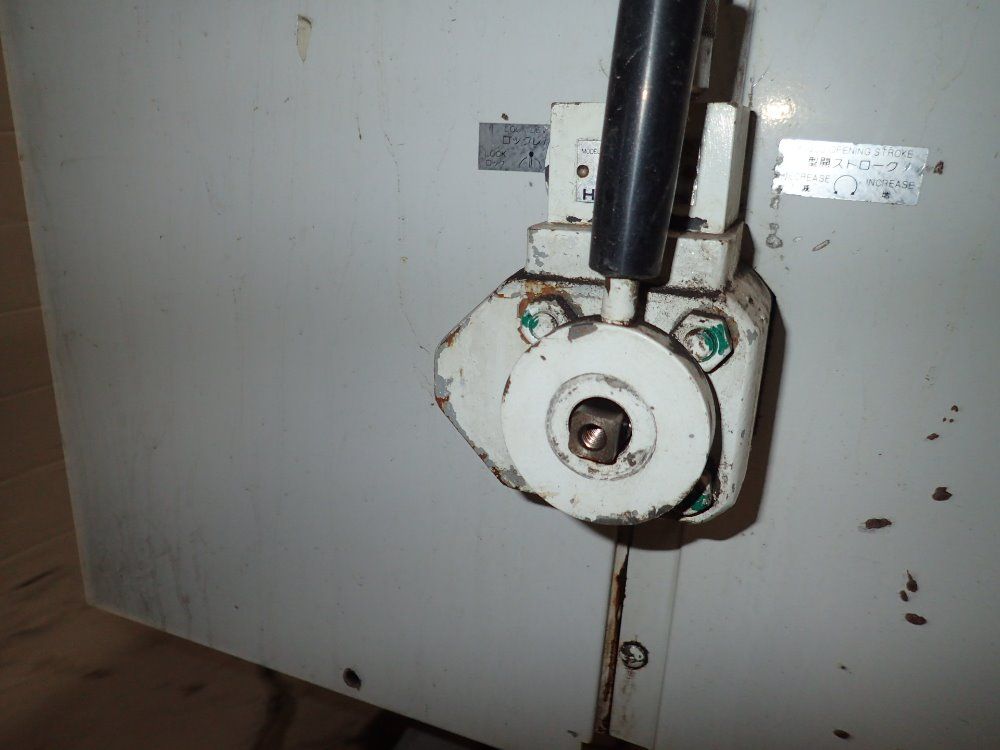 Sumitomo Injection Molder