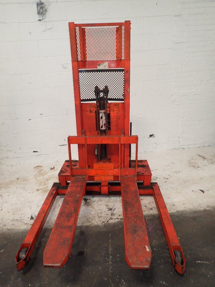Presto/lee Enigineering Portable Hydraulic Straddle Lift