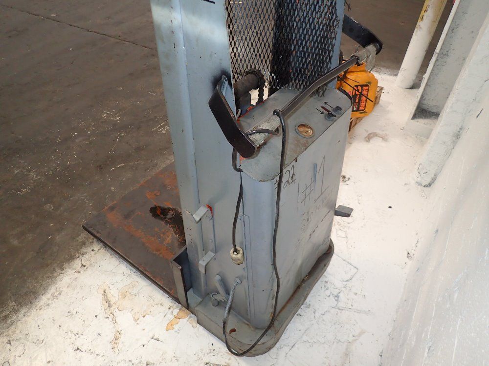 E-z Lift/crown Controls Portable Hydraulic Die Lift