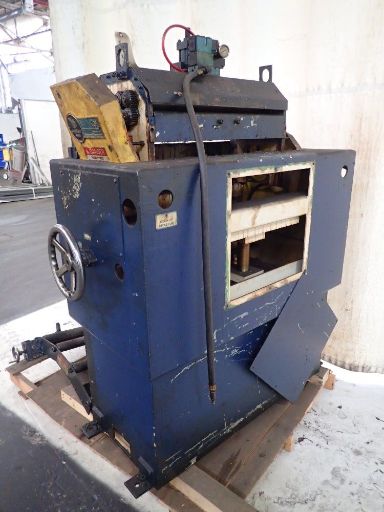 Coe Press Equipment Corp. Feeder