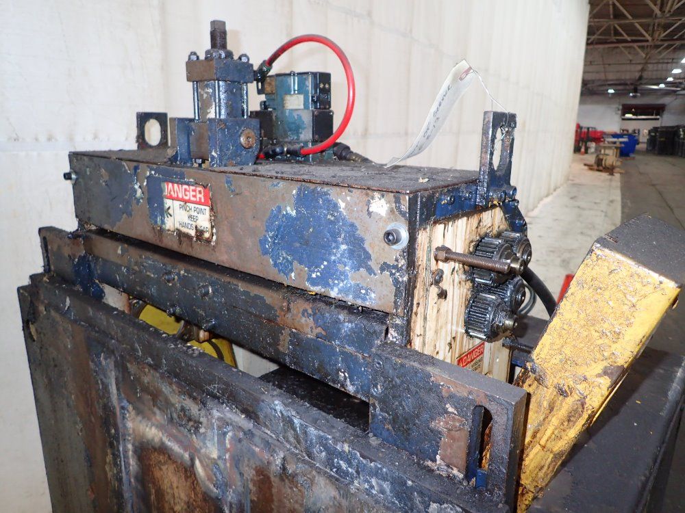 Coe Press Equipment Corp. Feeder