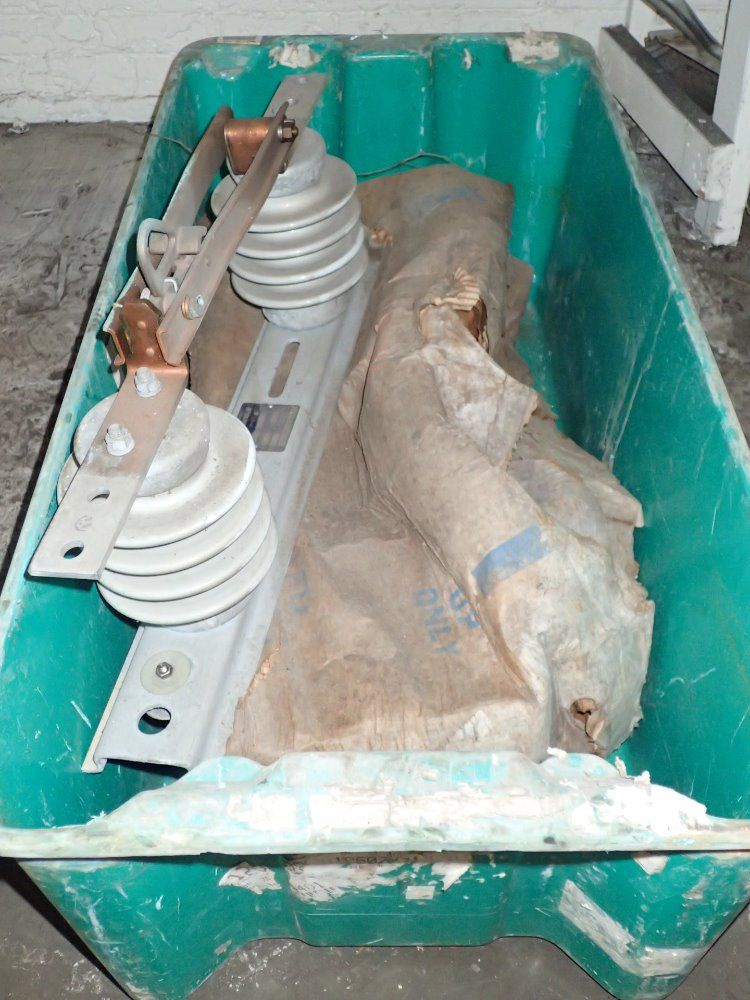 Kearney Hook-operated Disconnect Switches