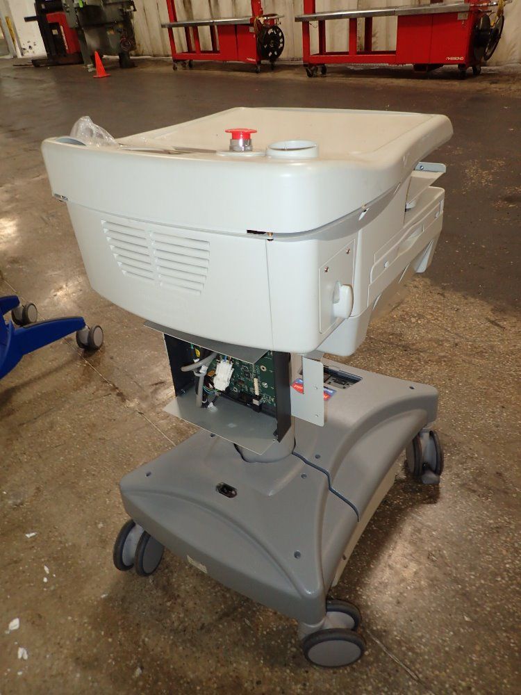 Rubbermaid Medical Cart