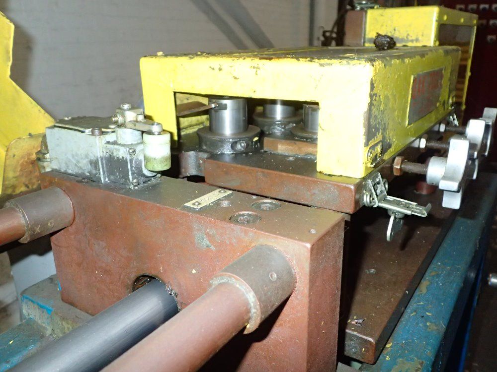 Oak Tools Tube Cutoff Machine