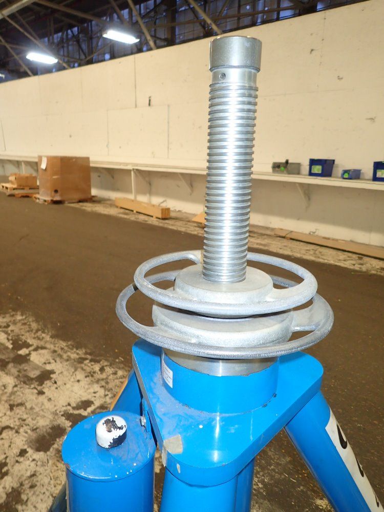 Tronair 60,000# Of Force Aircraft Jack - 02a7844-0111