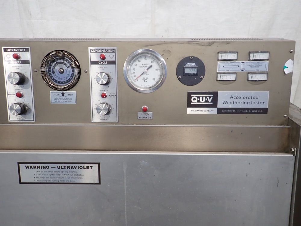 Q-panel Accelerated Weather Tester