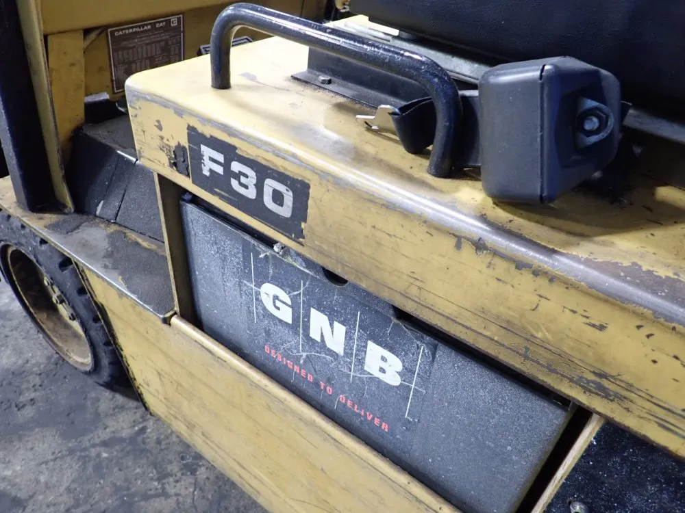 Caterpillar Electric Forklift