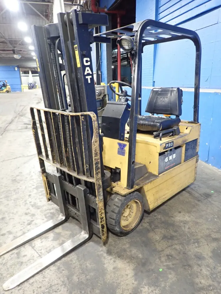 Caterpillar Electric Forklift