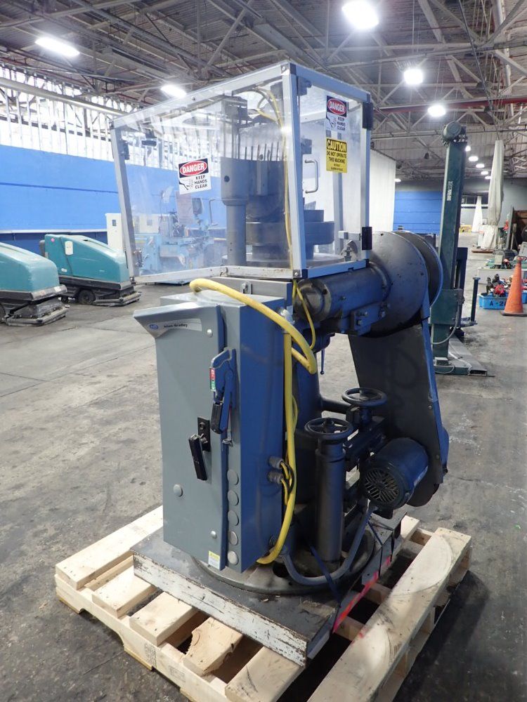 Manesty Machines Tablet Press