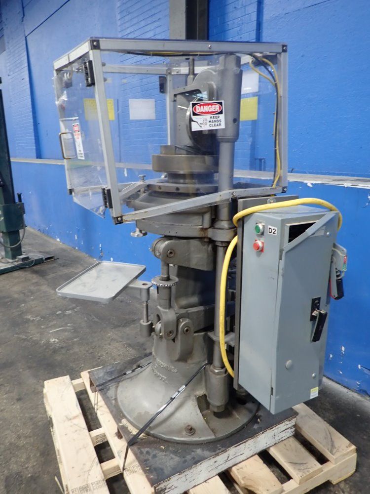 Manesty Machines Tablet Press