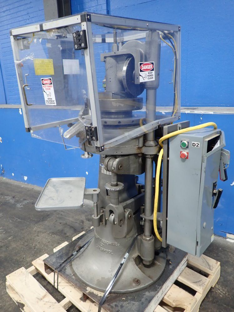 Manesty Machines Tablet Press