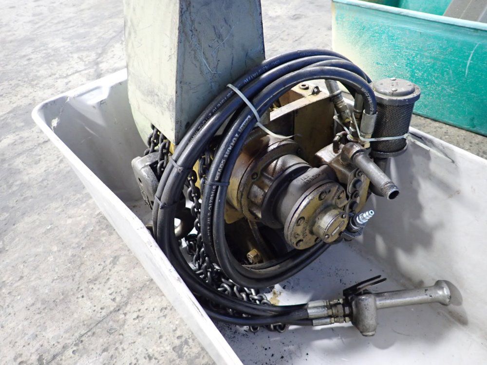 Eaton / Yale Chain Hoist