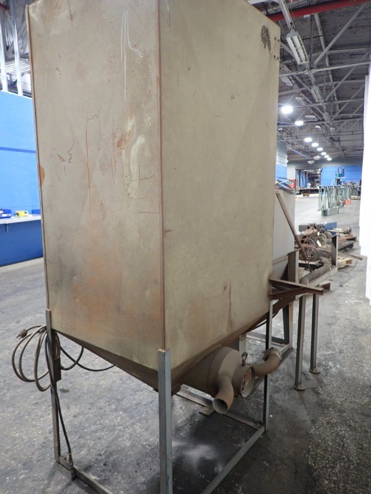 Empire Blast Cabinet W/ Reclaimer