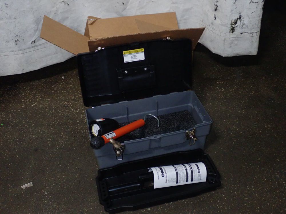Hubbell/chance Multi Range Volt Detector