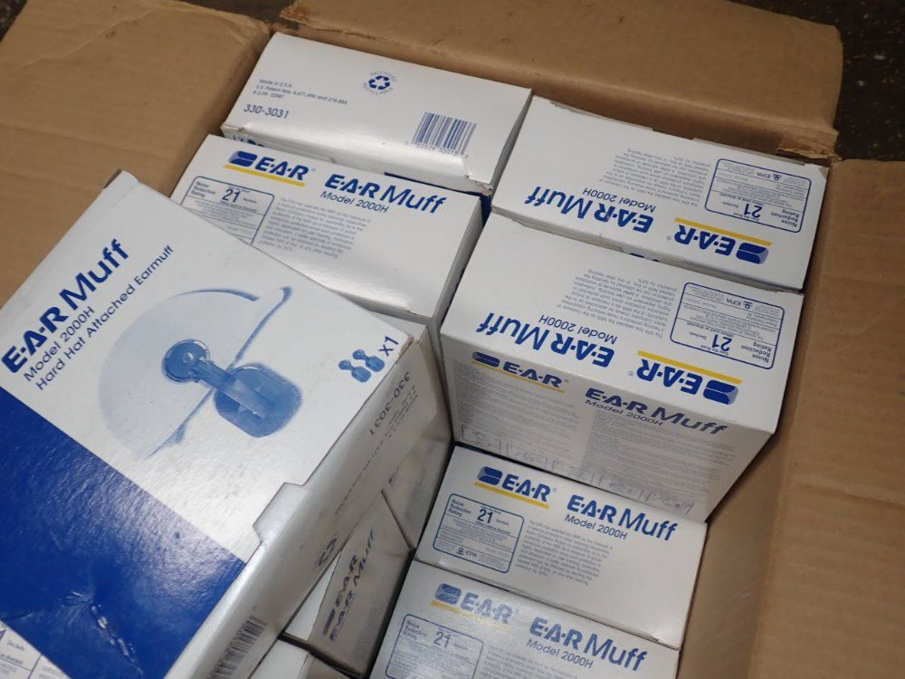 E-a-r Hard Hat Attached Earmuffs