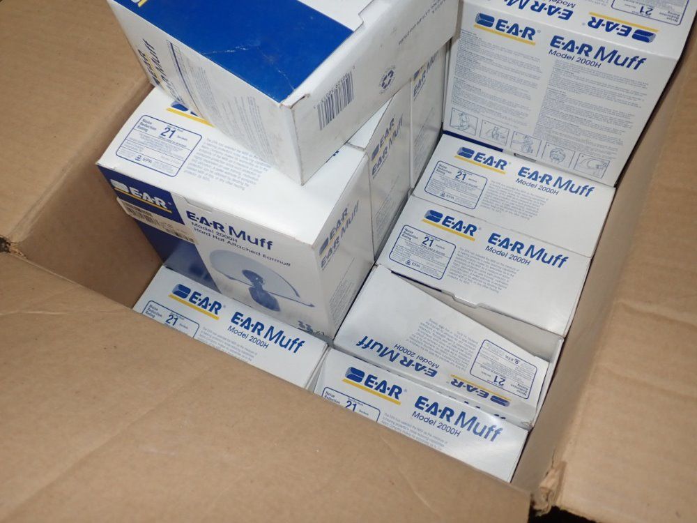 E-a-r Hard Hat Attached Earmuffs