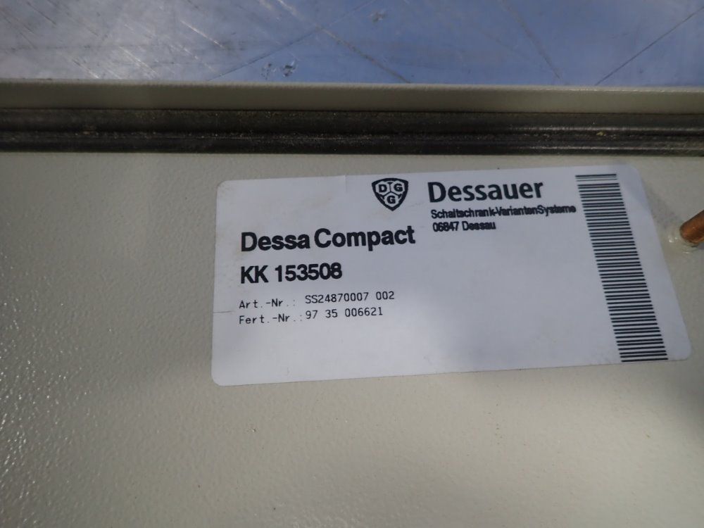 Dessa Compact Electrical Enclosure With Contacts