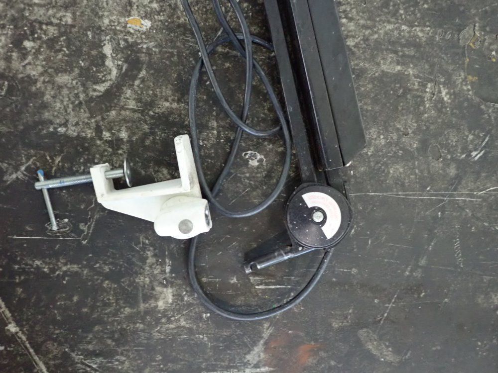 Luxo Magnifier /w Light