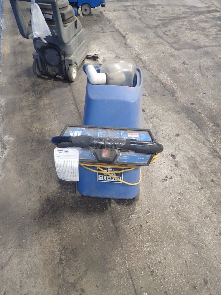 Windsor Floor Scrubber