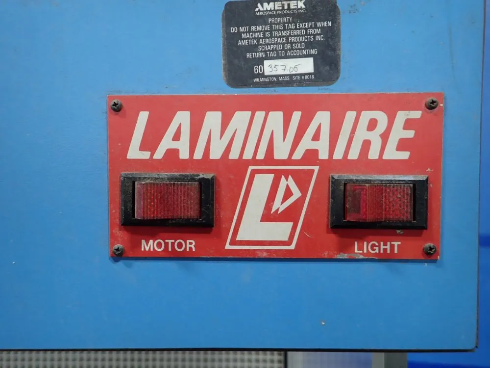 Laminaire Exhaust Table