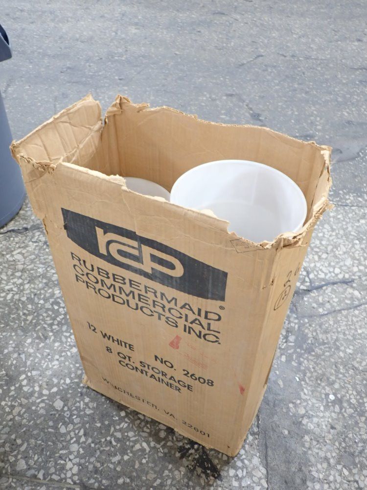 Rubbermaid Storage Containers