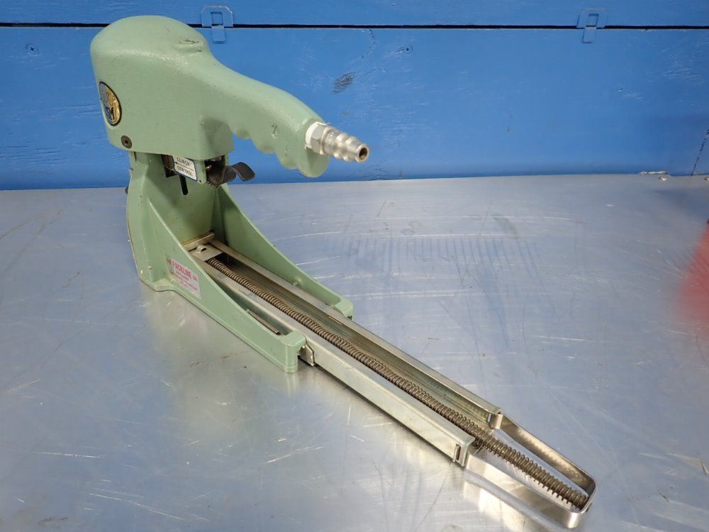 Ism Pneumatic Stapler