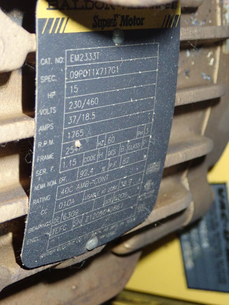 Vac-u-max Vacuum Pump W/ Hoppper