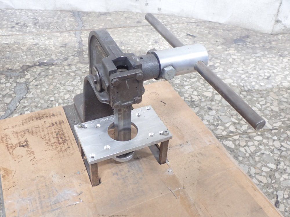 But-n-hold Arbor Press