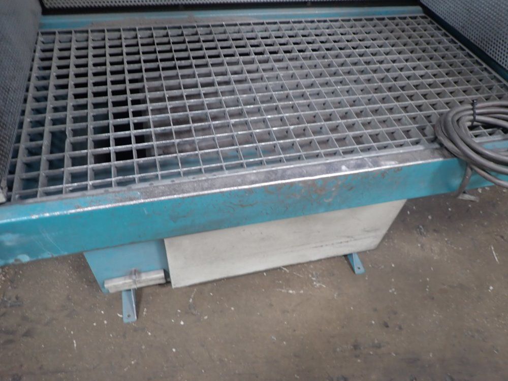 Beck Down Draft Table